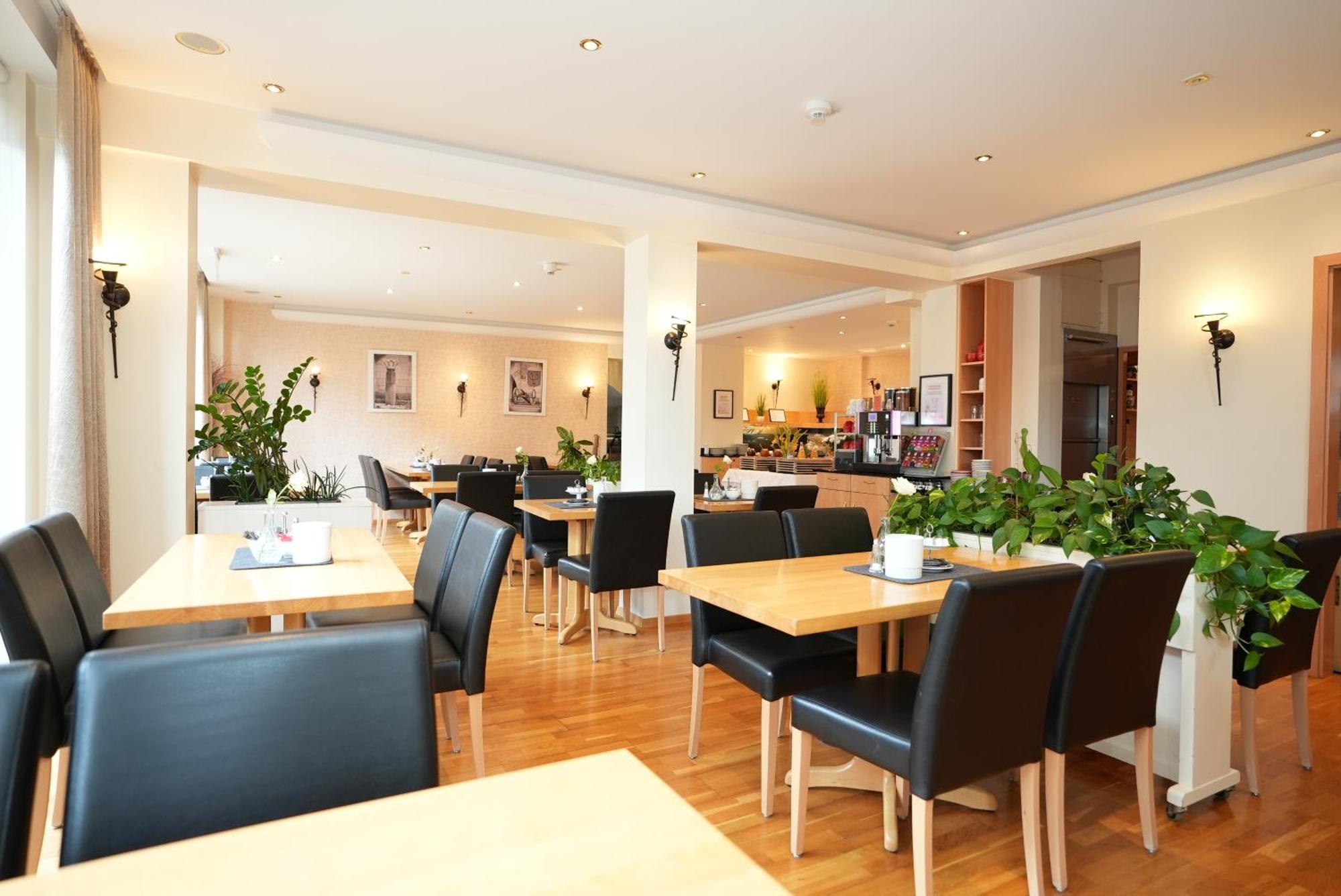 Uno Hotel Posthof ซาร์ลุย ภายนอก รูปภาพ